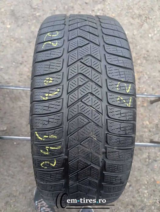Anvelopa Iarna 245/40 R20 PIRELLI Sottozero 3 99W
