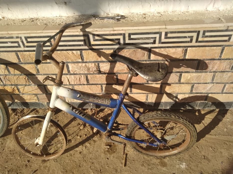 Velosepid sotiladi buzuq