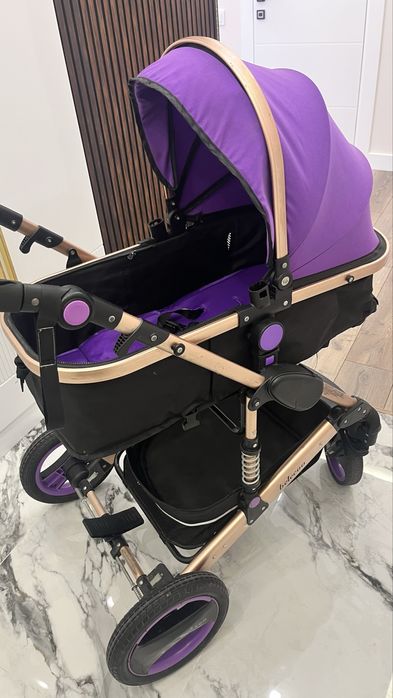 Детская коляска фирмы BELECO