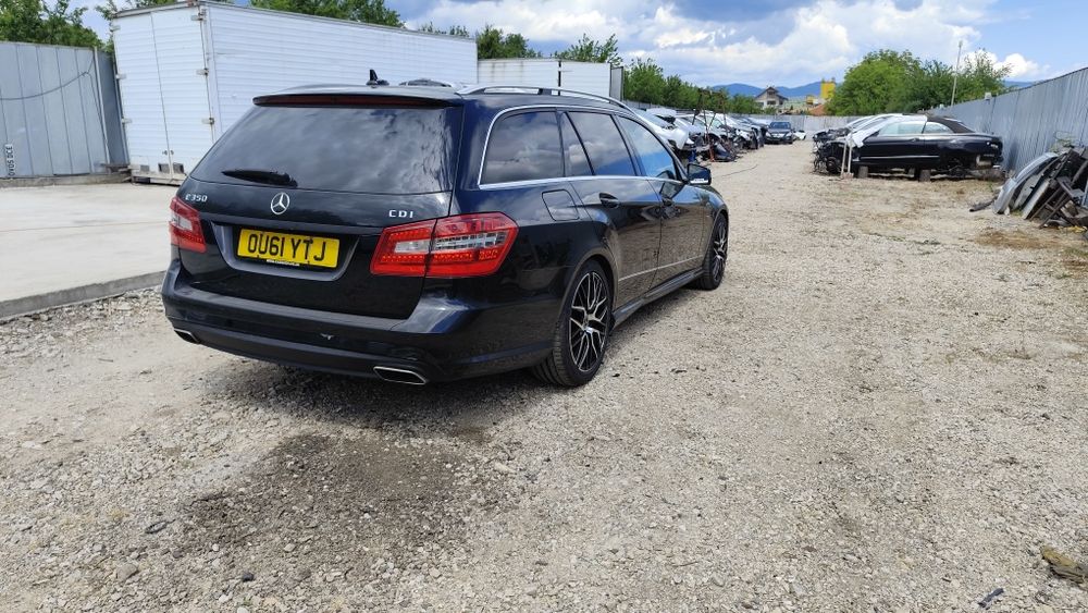 На части Мерцедес Е класа   265кс W212 комби 350CDI  2011г