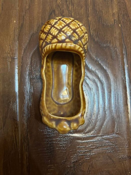 Пепельницы по 20 000 за шт