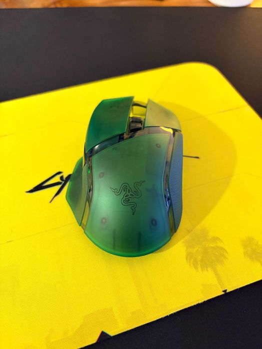 Корпус (Shell) за мишка Razer Basilisk V3 Pro — Phantom Green Edition.