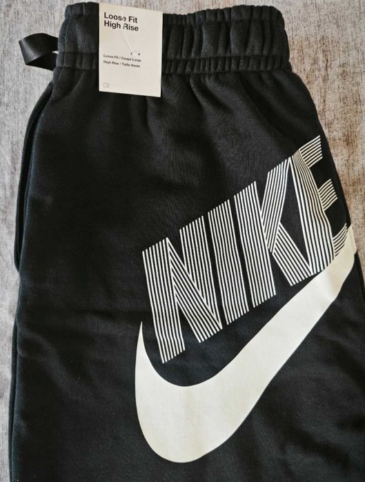 Къси панталонки Nike