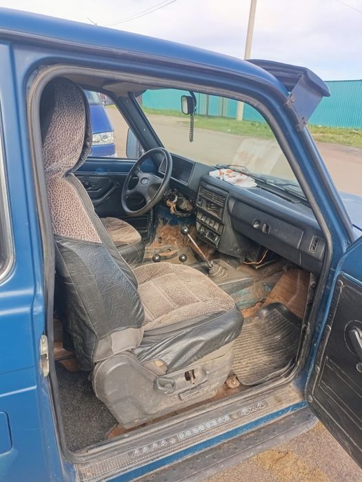 Продам нива 4х4 хорошая машина