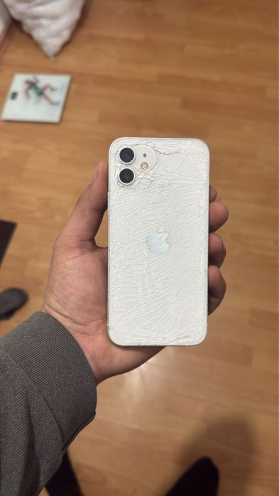 Айфон 12 продам или обмен