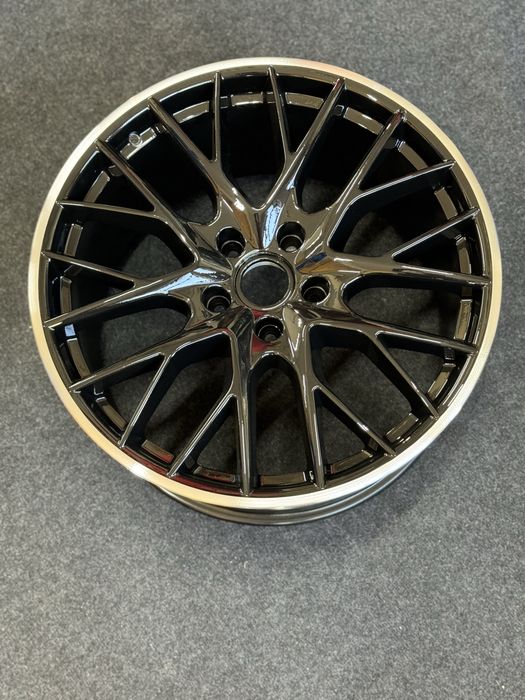 Janta spate Porsche Panamera 971 Sport design R21