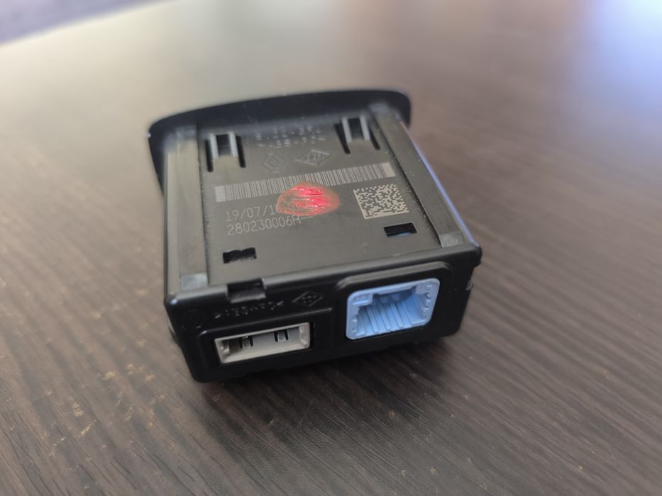 Usb за Renault scenic