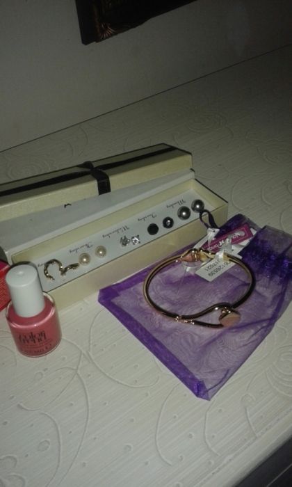 Нови комплекти Avon