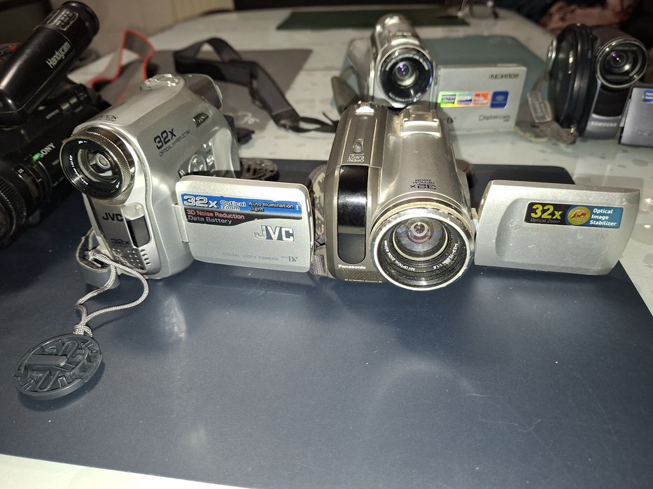 Lot 5 buc. handycam-uri,  pentru piese sau reparat, ieftin