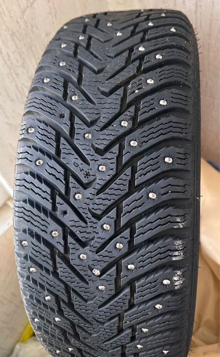 Продаю комплект оригинальных литых дисков