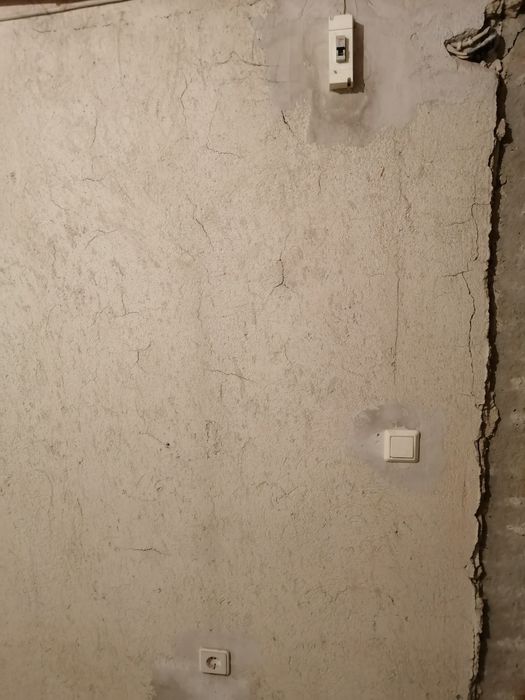 Дава се под наем Гараж / Паркомясто в Пазарджик, Руски - 18 кв.м за 76.5 € - Снимка #4