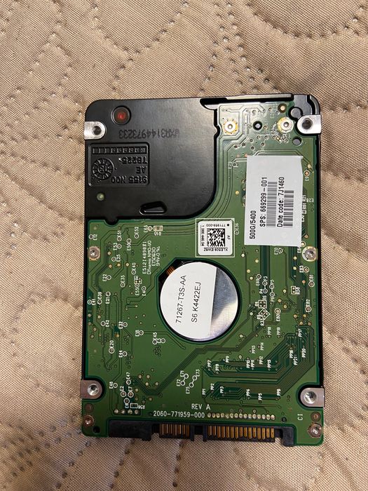 Хард диск за лаптоп и памет