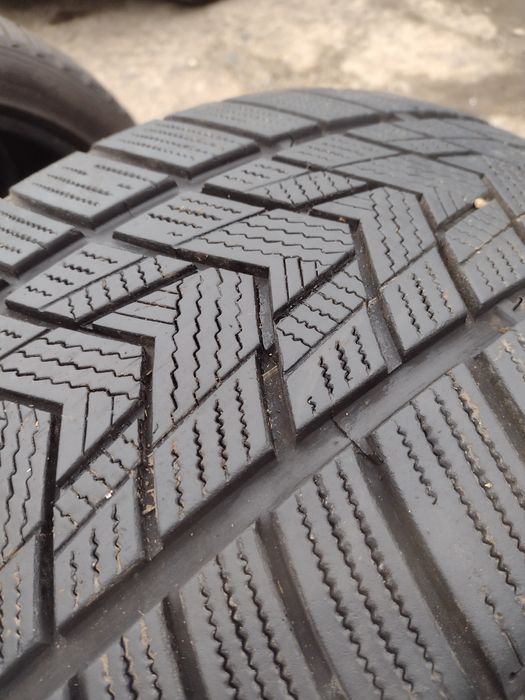 Топ състояние 2бр.245/35/20 Trakmax dot2724