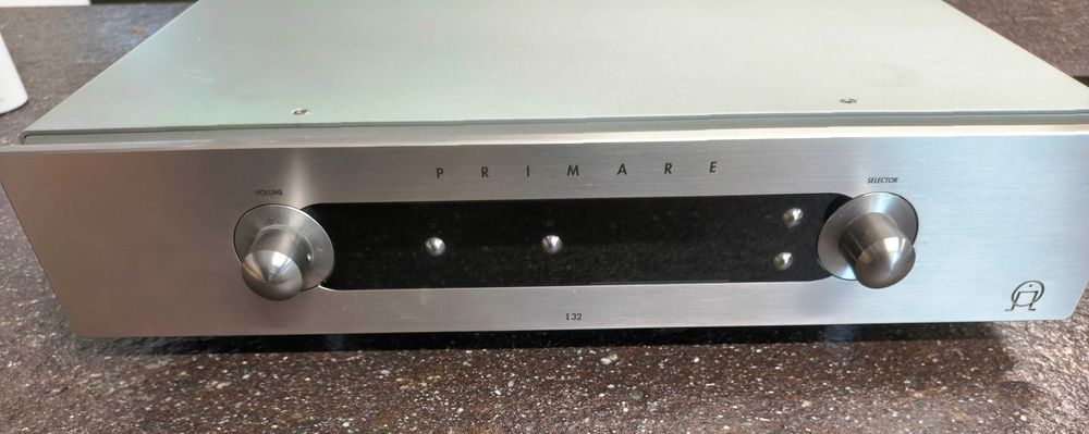 Amplificator Primare I 32 + CD Player CD32