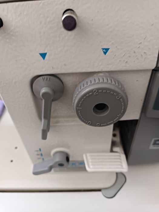 Швейная машина Jack зиг-заг