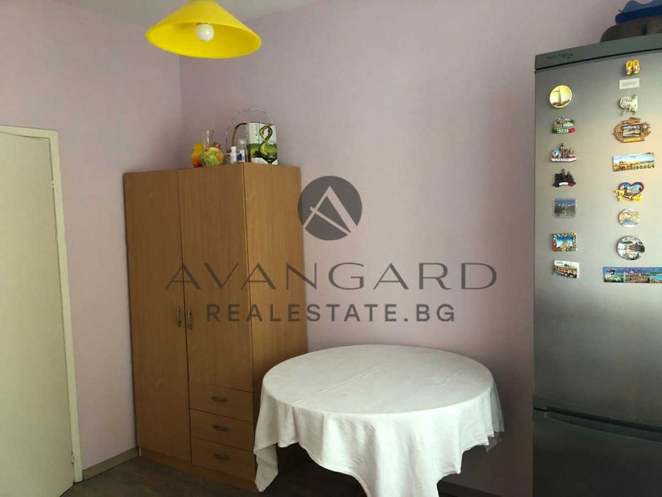 Продава се Двустаен апартамент в Пловдив, Изгрев - 64 кв.м за 1515 €/кв.м - Снимка #2
