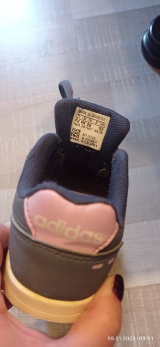 Маратонки Adidas