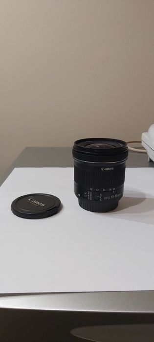 Canon EF-S 10-18mm f/4.5-5.6 IS STM