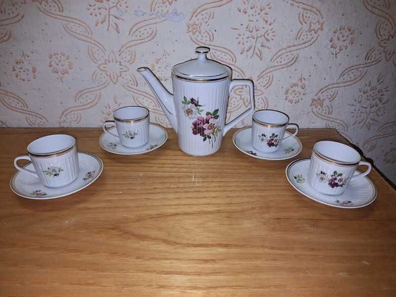Serviciu cafea ,portelan fin