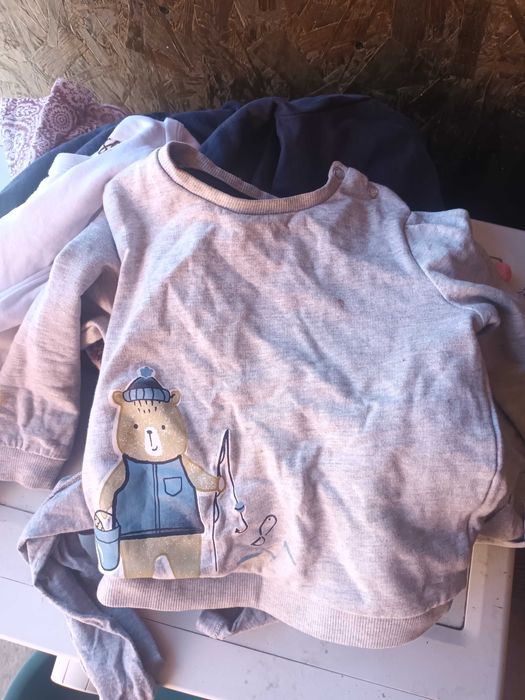 Vand haine băieți 1 an in stare bună