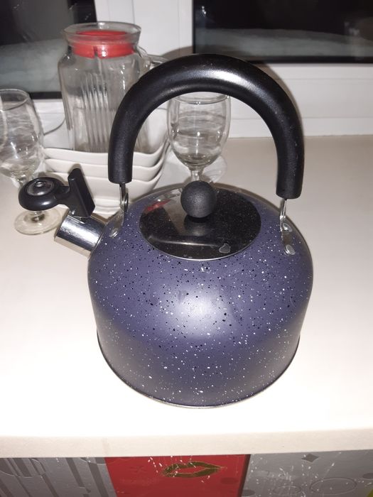 Чайник новый 1,5литра