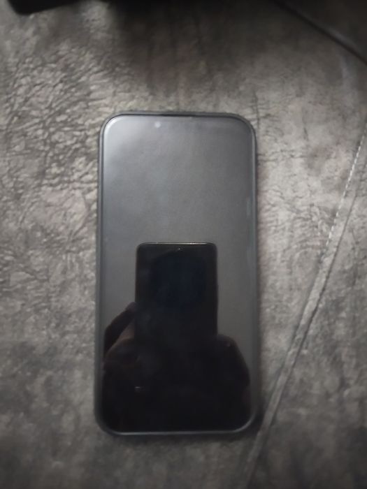 iPhone 13 / 128 GB
