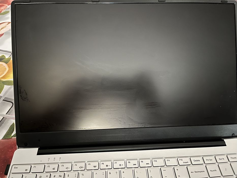 noutbuk sotiladi aybi yoq windows 11