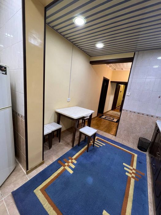 Ойбек метро 2-комнат 1-этаж 4-этажка