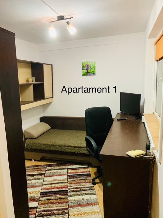 Proprietar inchiriez 2 garsoniere in complex