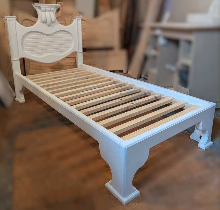 Односпальная кровать