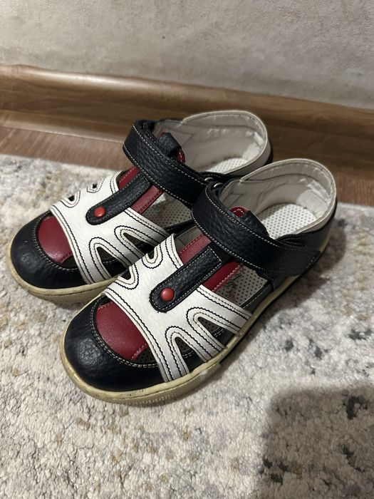 Сандали на мальчика