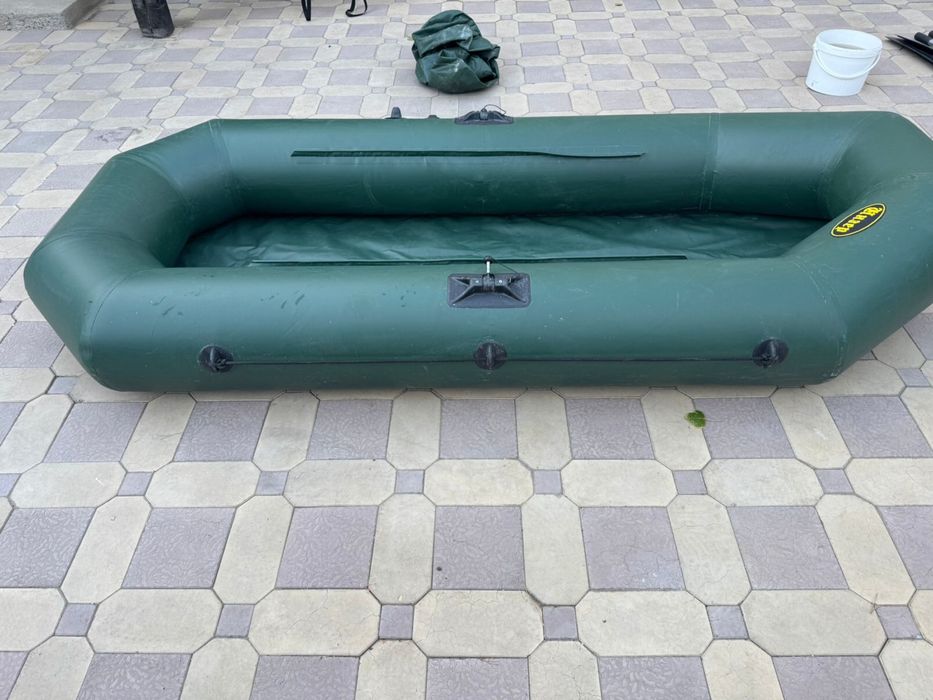 Продам лодку Инзер 2.80 пвх