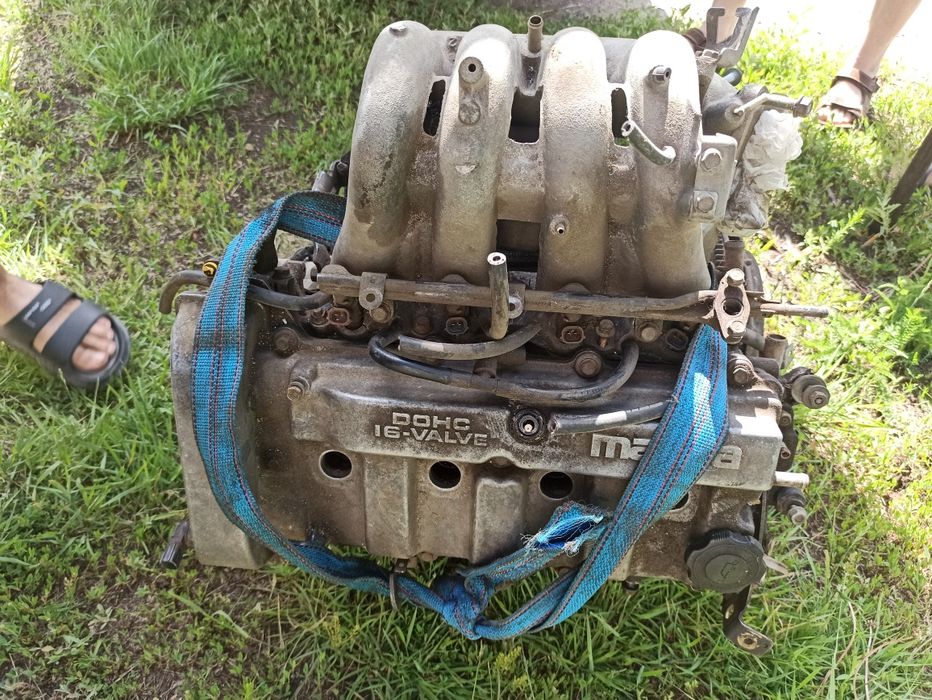 Продам двигатель Мазда 626