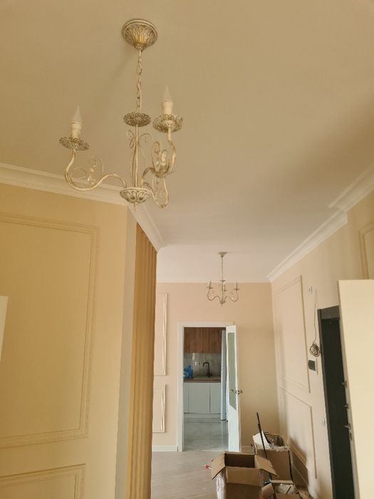 Продаются новые люстры