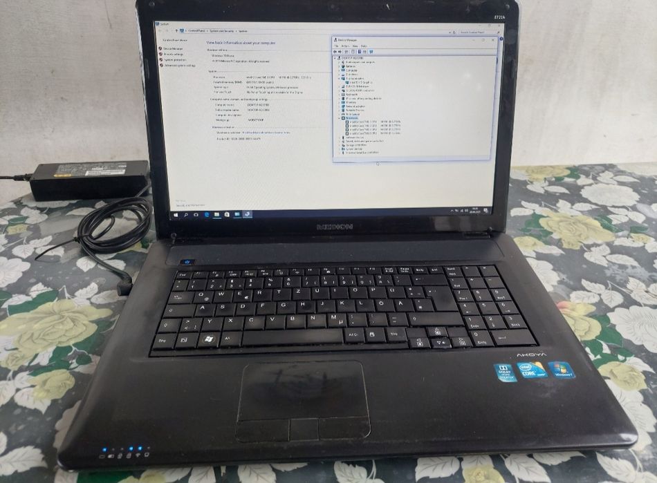 Laptop Medion Akoya i3