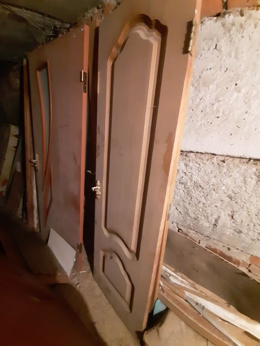 Продам бу двери .