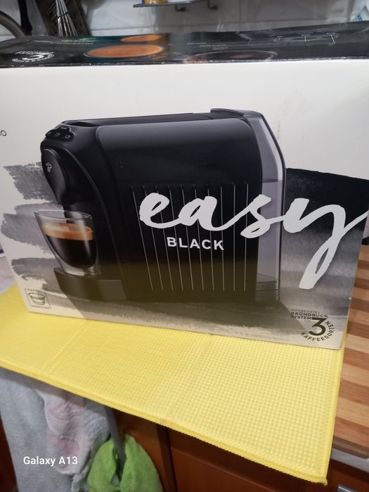 Aparat cafea cu capsule