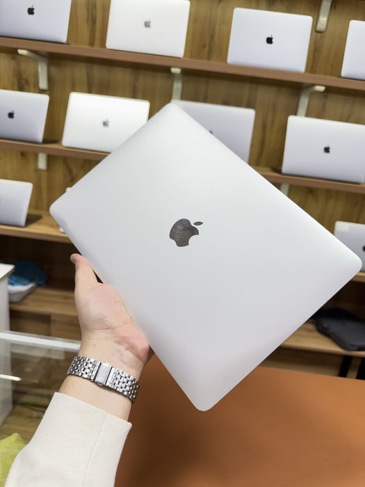 MacBook Air 2019 Silver