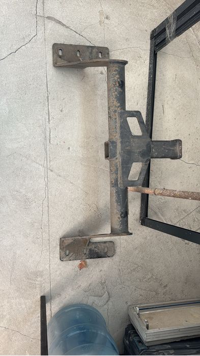 Продам фаркоп субару