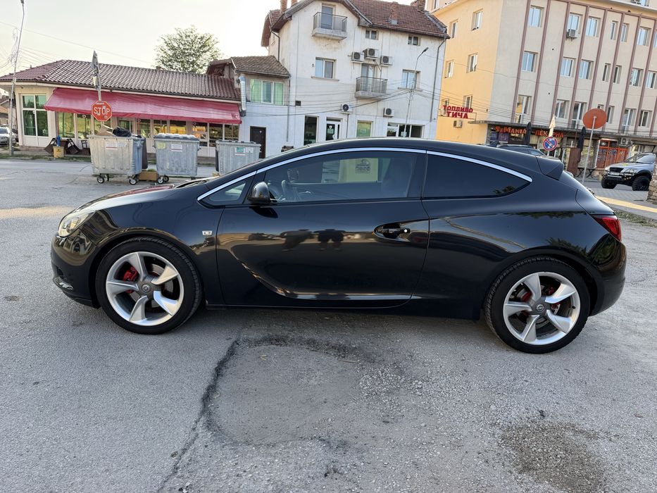 Opel Astra - GTC