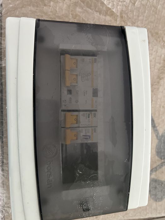 Щит электрический с автоматами