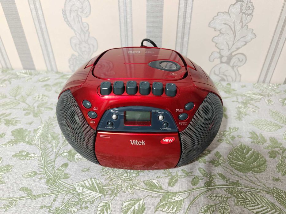 Магнитофон-бумбокс Vitek