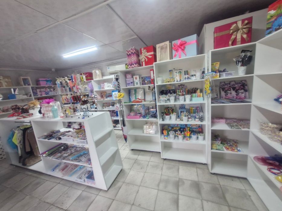 Полки для магазина