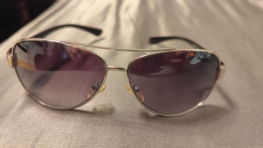 Слънчеви очила марка H1N1 и марка Giovanni Bros