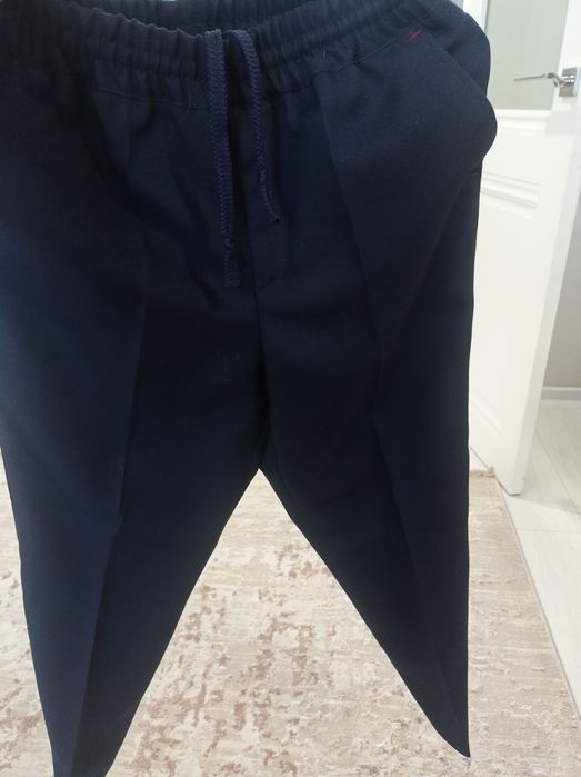 Продам школьную форму для Бэста