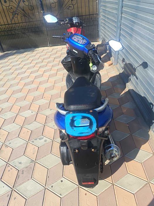 Vând 2 Scutere Kymco Agiliti 125cc și un Kymco Bet-win de 150cc