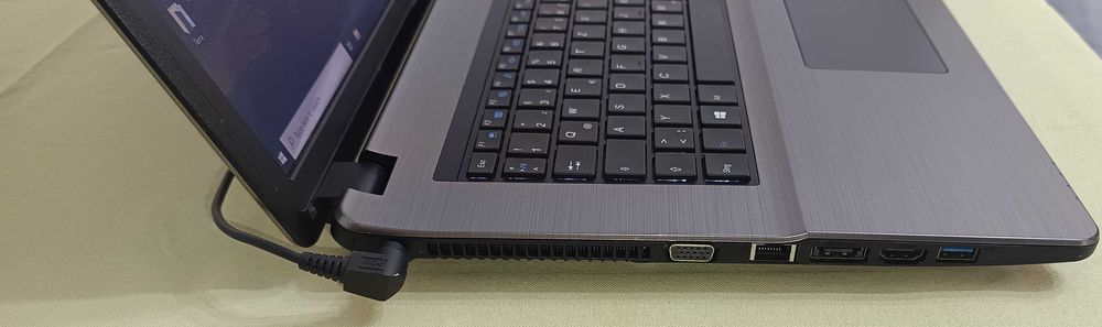 Laptop Terra Intel I5 4210m Ram 8G SSD HDD diagonala 17 Inch 43 Cm