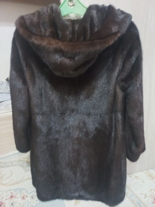 Продаю шубу норковую