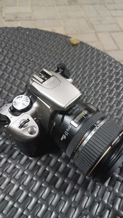 Зеркальный Фотоаппарат Canon D350 с хорошим обьективом