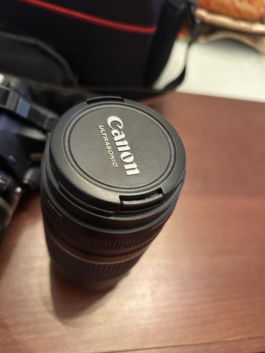 Продавам фотоапарат Canon 500D в много добро състояние